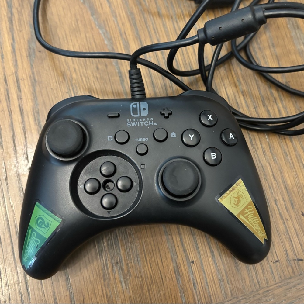 HORI Nintendo Switch Black Wired Gaming Controller Untested